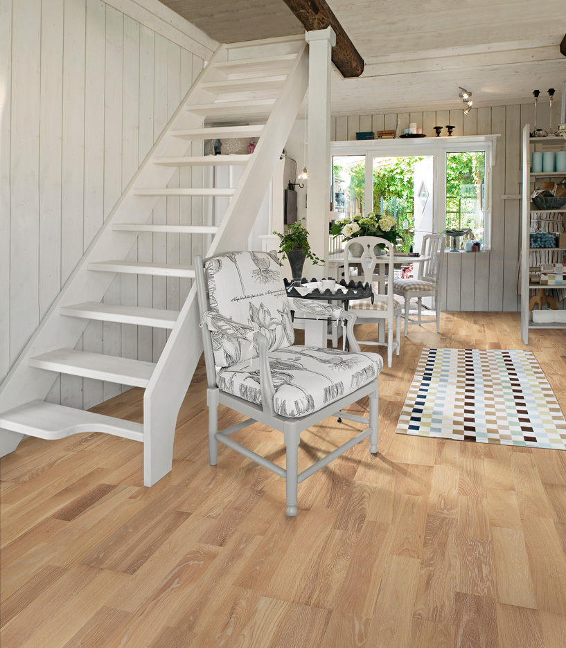 Дуб Перистые Облака (Cirrus) Двухполосный, Матовый Лак Белый, Брашированный