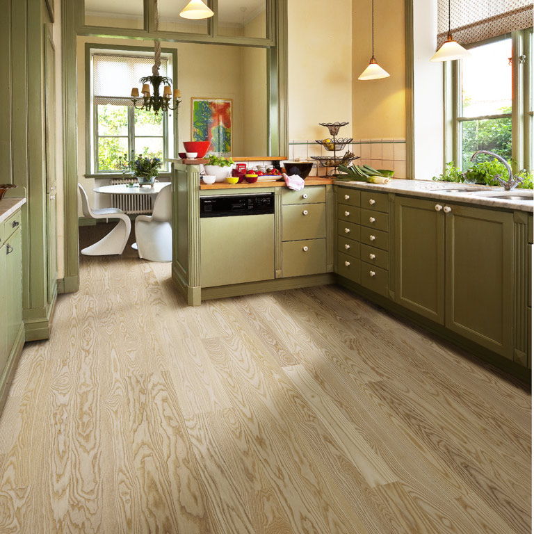 Ясень Фальстербо (Falsterbo) Двухполосный, Матовый Лак Белый