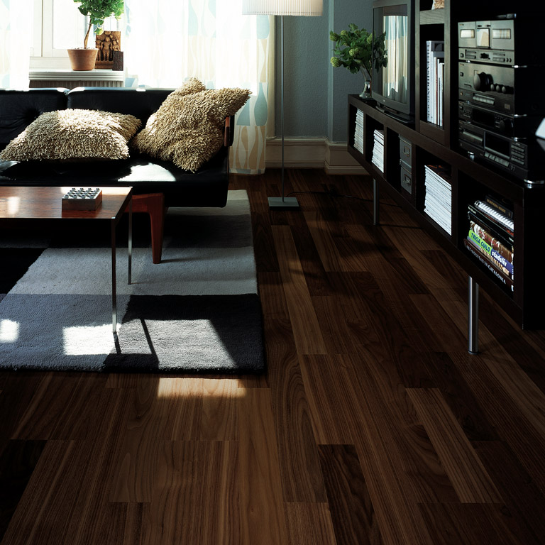 Орех Цветок (Bloom) Двухполосный, Сатиновый Лак