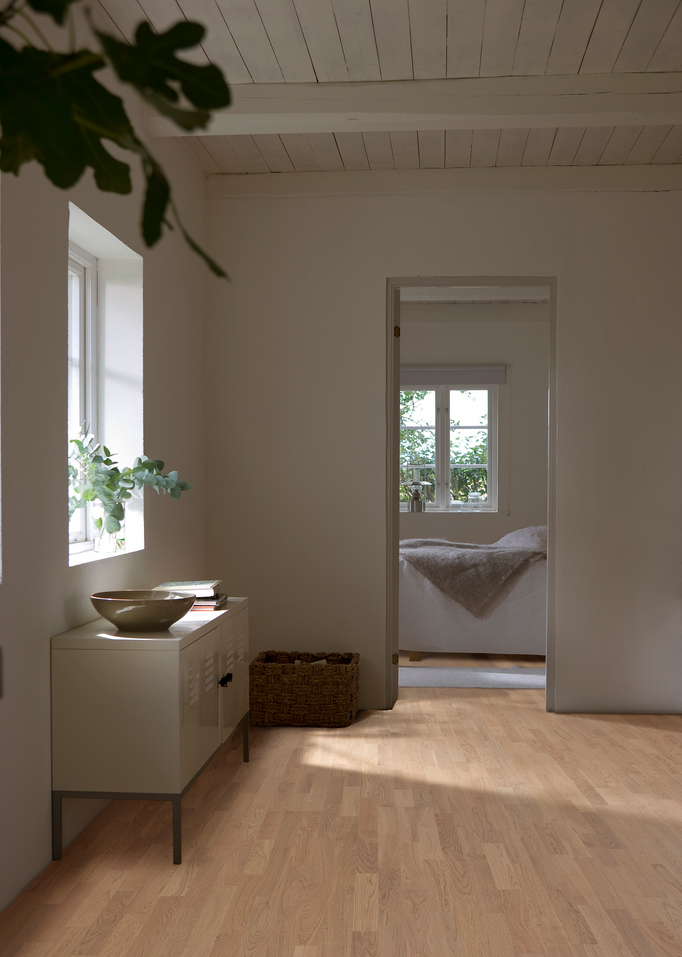 Дуб Абетон (Abetone) Трехполосный, Матовый Лак Белый