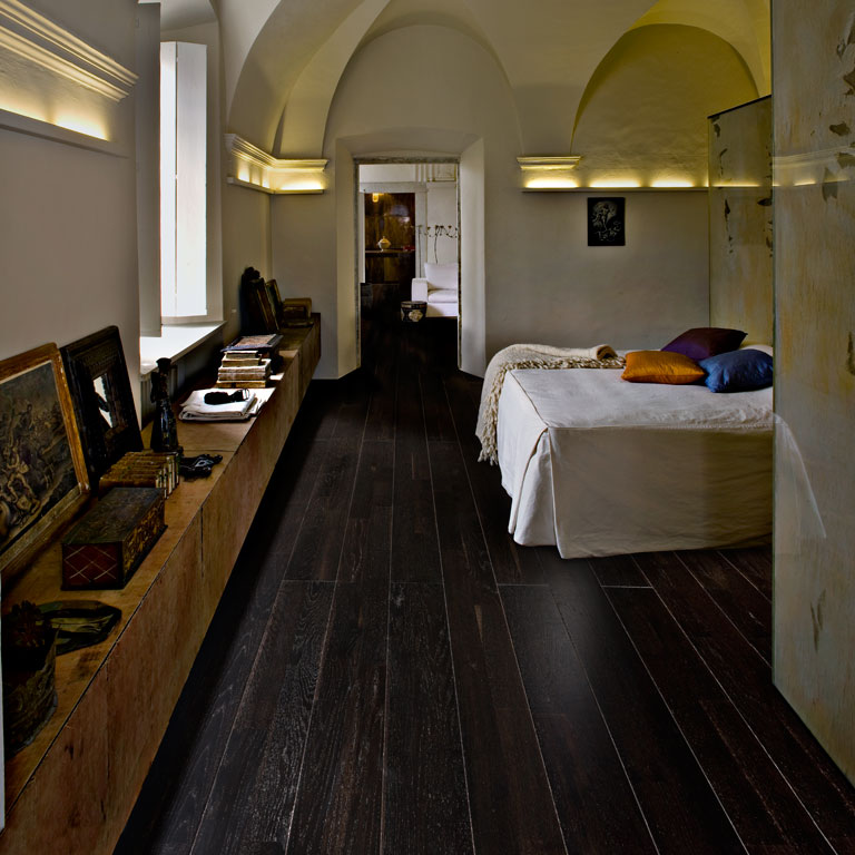 Дуб Шарколь (Charcoal) Двухполосный, Матовый Лак, Брашированный, Фаски